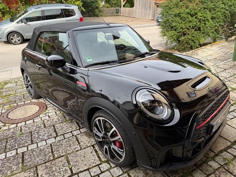 Gebraucht Mini John Cooper Works 231 PS (169 kW) 2021 Schwarz Kleinwagen
