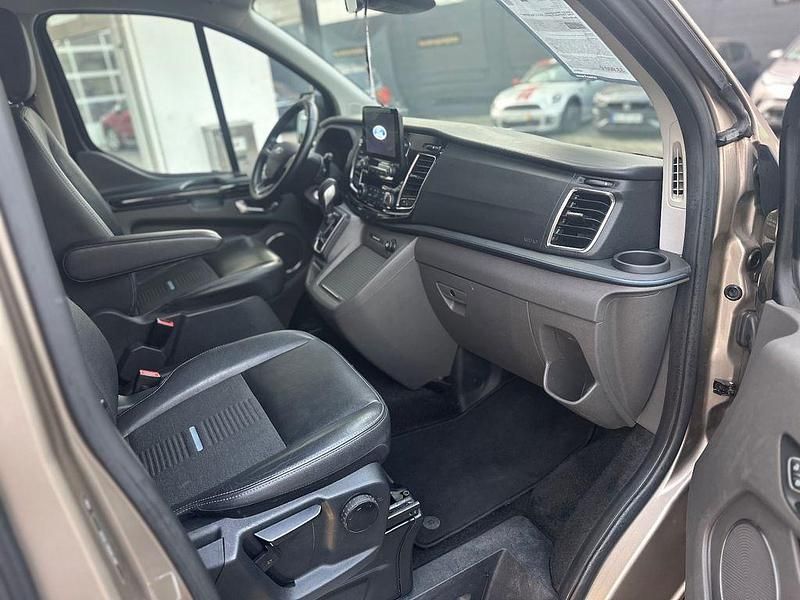 Gebraucht Ford Tourneo 185 PS (136 kW) 2021 Blau Van / Kleinbus