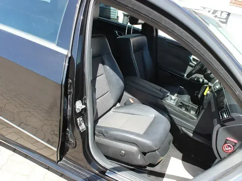 Gebraucht Mercedes E300 Avantgarde 231 PS (169 kW) 2012 Schwarz Limousine