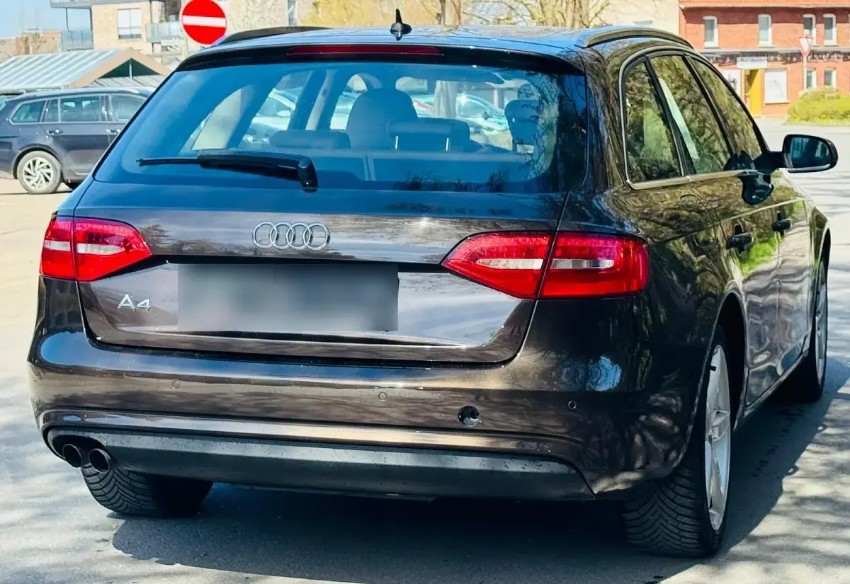 Gebraucht Audi A4 177 PS (130 kW) 2012 Braun Kombi
