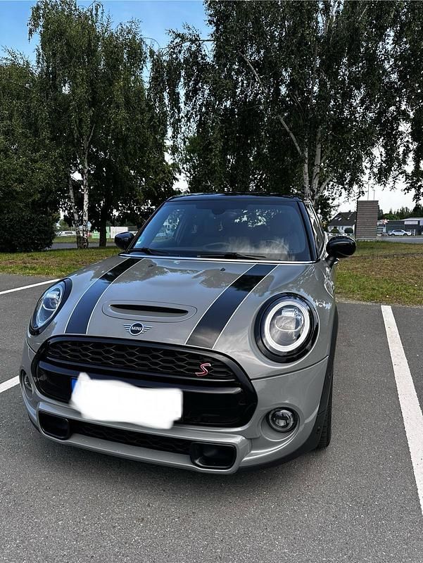 Grau Gebraucht 2020 Mini Cooper S Kleinwagen | 19.650 € (Fairer Preis) - Bild 1/4
