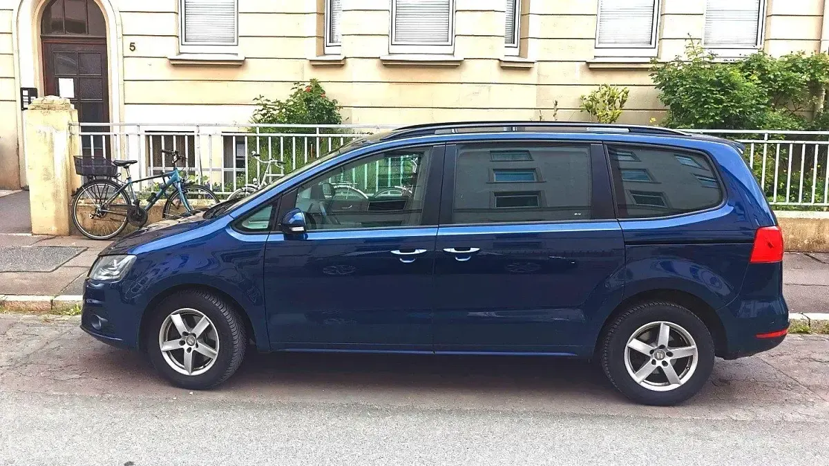 Gebraucht Seat Alhambra 140 PS (102 kW) 2011 Blau Van / Kleinbus