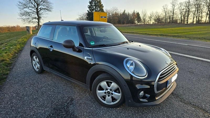 Gebraucht Mini ONE 102 PS (75 kW) 2018 Schwarz Kleinwagen