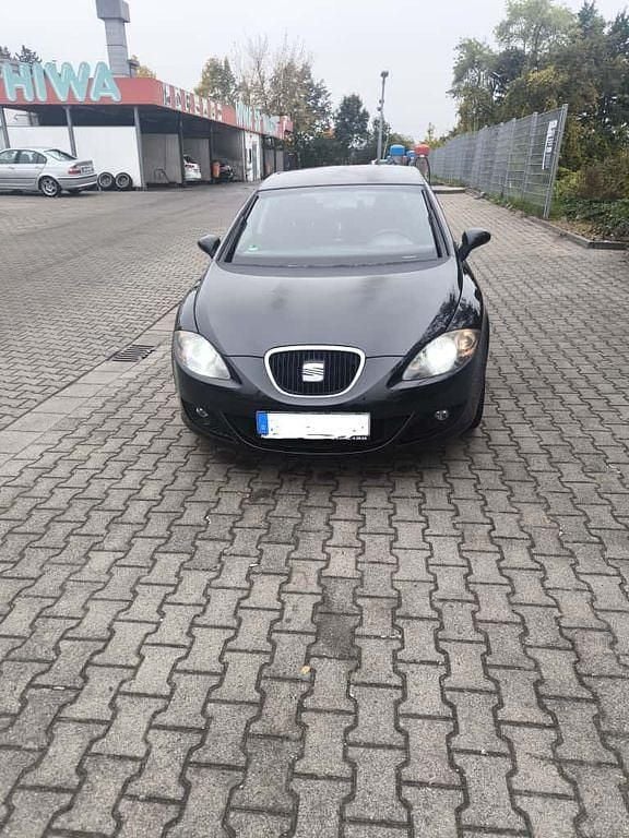 Schwarz Gebraucht 2006 Seat Leon Stylance Limousine | 2.700 € (Guter Preis) - Bild 1/4