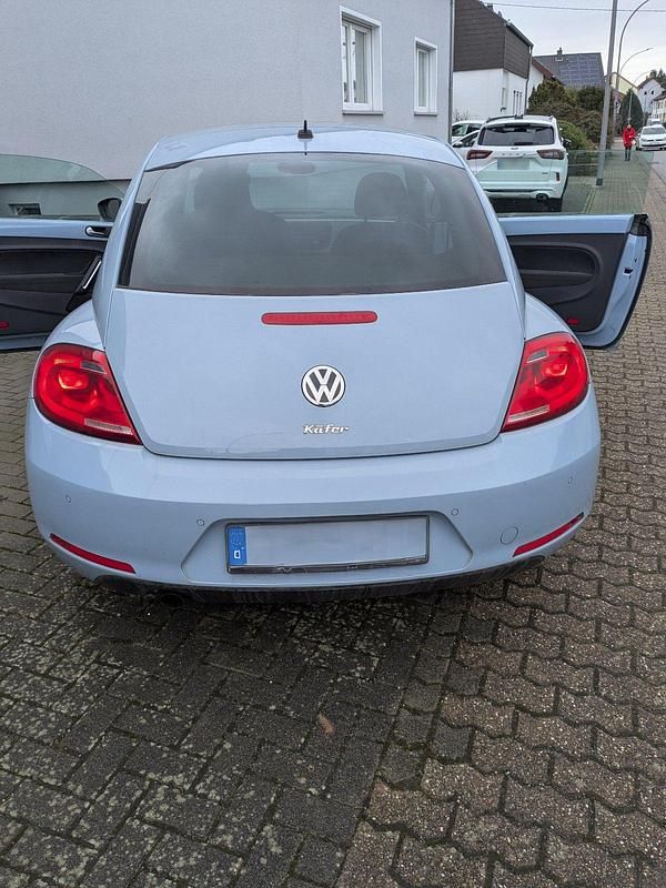 Gebraucht VW Beetle Design 105 PS (77 kW) 2013 Blau Kleinwagen