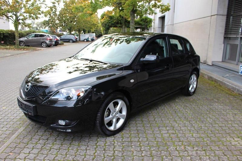 Schwarz Gebraucht 2005 Mazda 3 Active Limousine | 5.900 € (Teuer) - Bild 1/4