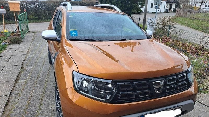 Gebraucht Dacia Duster Deal 101 PS (74 kW) 2020 Orange SUV