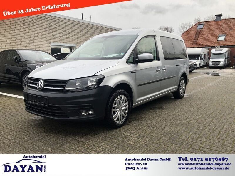 Silber Gebraucht 2017 VW Caddy Maxi Trendline Van / Kleinbus | 9.700 € (Teuer) - Bild 1/4