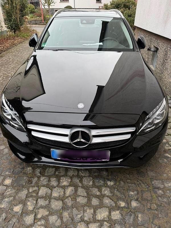 Gebraucht Mercedes C180 156 PS (114 kW) 2017 Schwarz Kombi