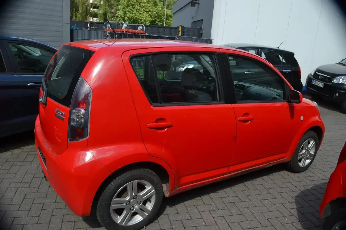 Gebraucht Daihatsu Sirion 91 PS (66 kW) 2009 Rot Kleinwagen