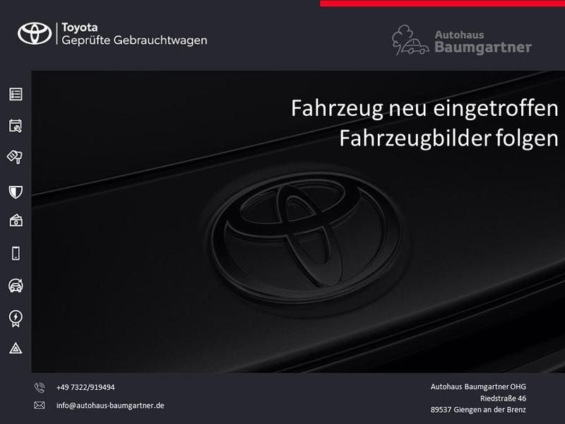 Pianosaweiß Gebraucht 2021 Toyota Aygo Team Kleinwagen | 9.350 € (Fairer Preis) - Bild 1/4