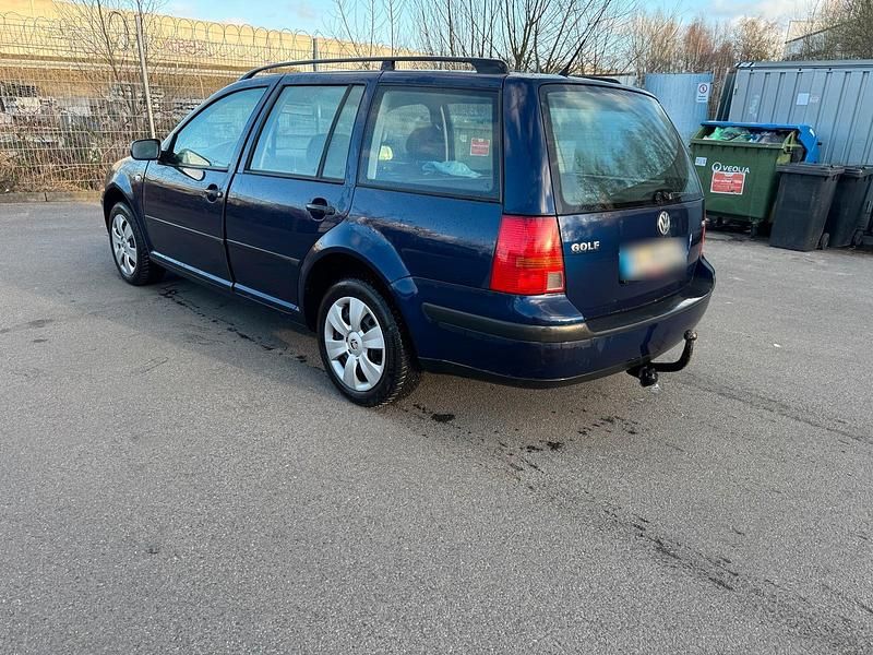 Gebraucht VW Golf IV 101 PS (74 kW) 2003 Blau Kombi