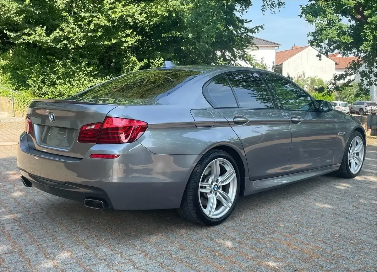Gebraucht BMW M550 Shadowline 381 PS (280 kW) 2013 Andere farben Limousine