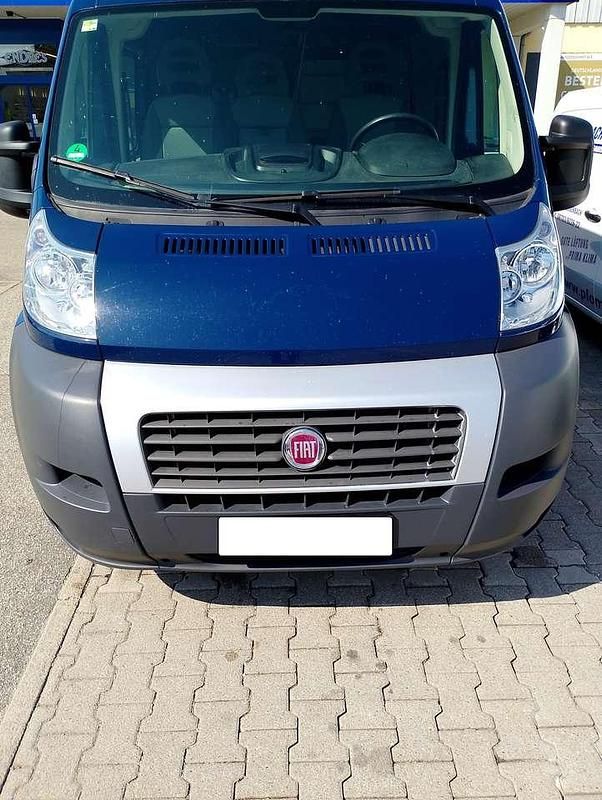 Blau Gebraucht 2012 Fiat Ducato Van | 10.500 € (Teuer) - Bild 1/4