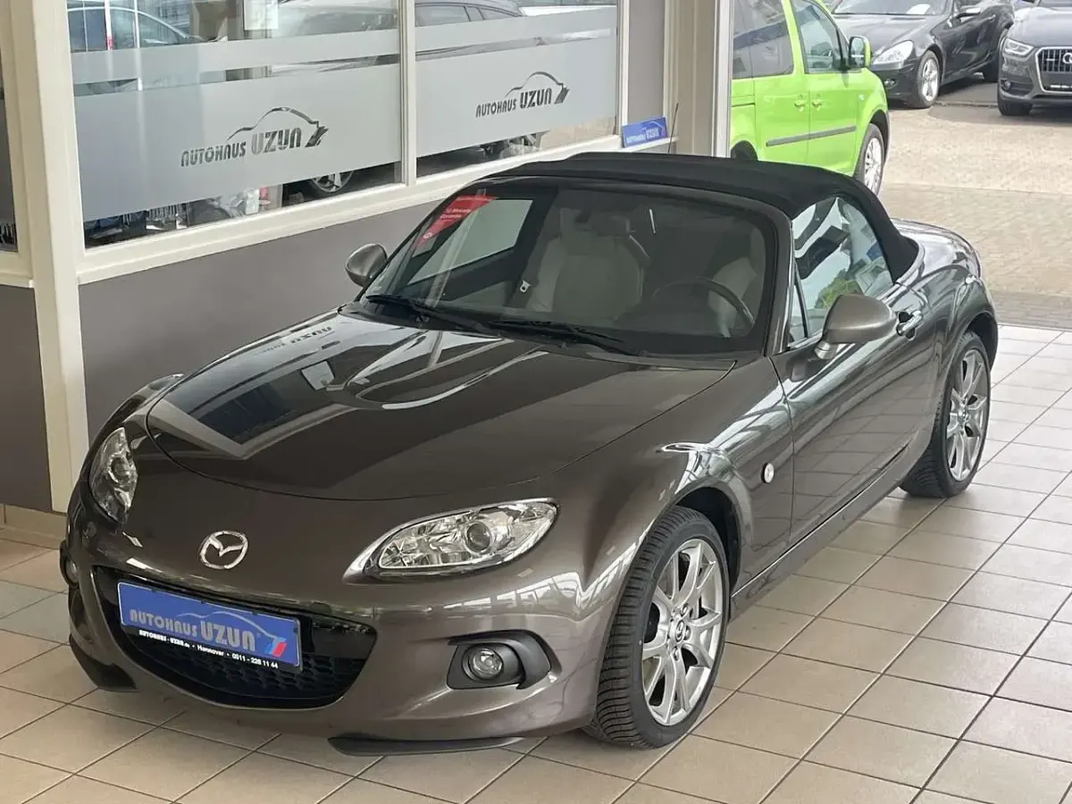 Używany Mazda MX5 Sendo 126 KM (92 kW) 2014 Szary Kabriolet