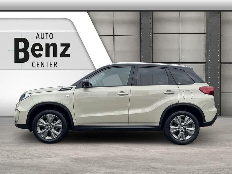 Gebraucht Suzuki Vitara 129 PS (94 kW) 2021 Sahara sand SUV