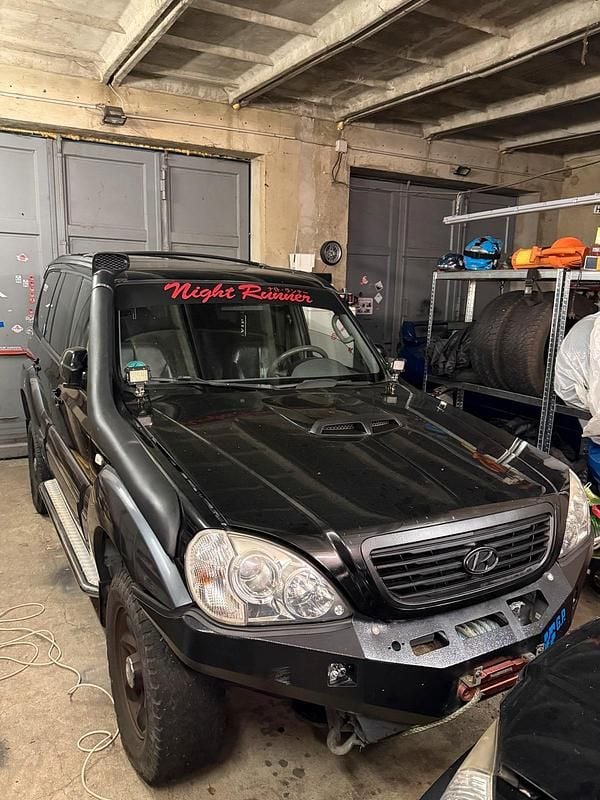 Schwarz Gebraucht 2005 Hyundai Terracan SUV | 4.000 € (Fairer Preis) - Bild 1/2