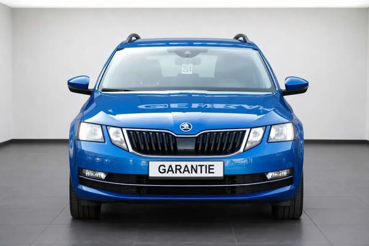 Gebraucht Skoda Octavia Style 150 PS (110 kW) 2020 Race blau metallic Kombi