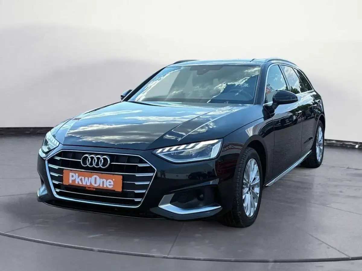 Gebraucht Audi A4 Advanced 163 PS (119 kW) 2023 Kombi
