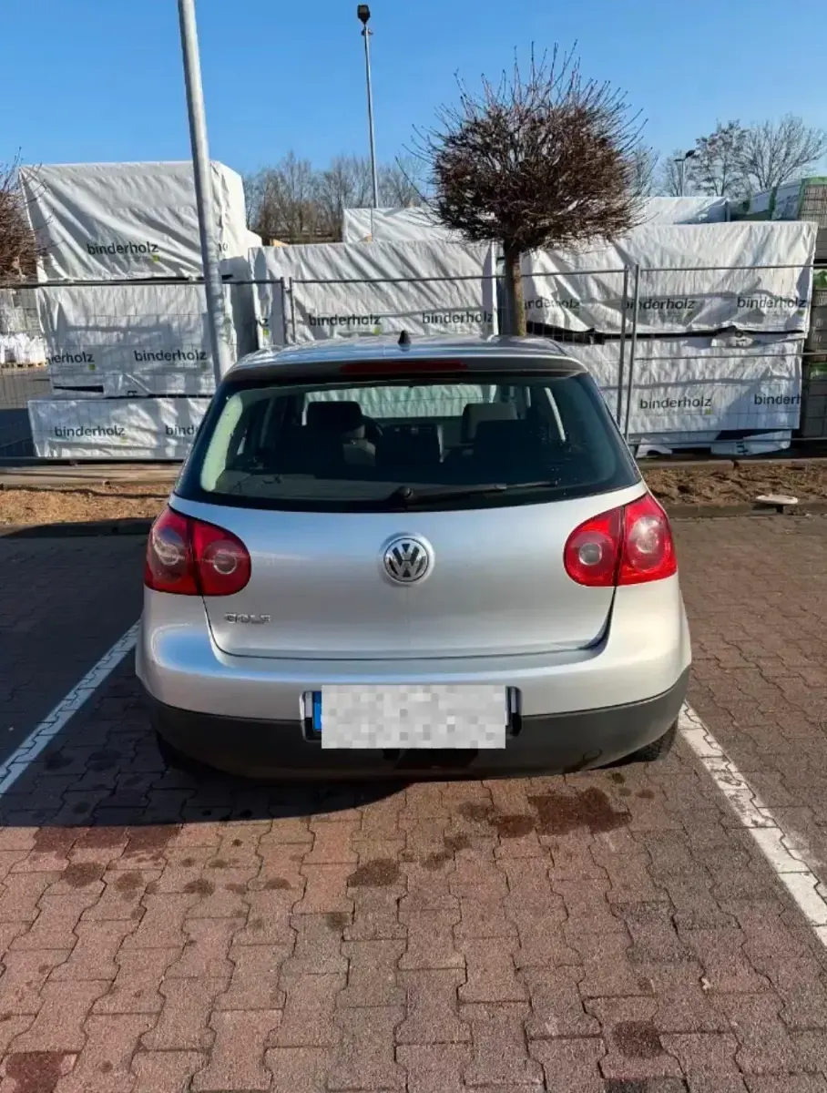 Gebraucht VW Golf IV 75 PS (55 kW) 2005 Silber Limousine