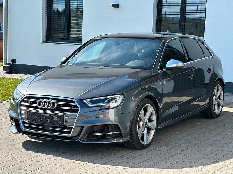 Gebraucht Audi S3 Ambiente 310 PS (228 kW) 2017 Grau Limousine
