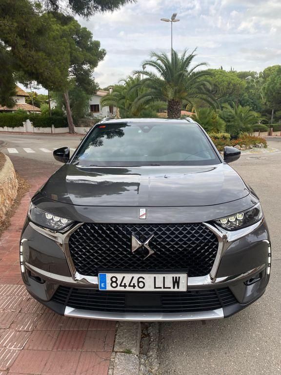 Grau Gebraucht 2020 DS Automobiles DS7 Crossback Grand Chic SUV | 21.900 € (Teuer) - Bild 1/4