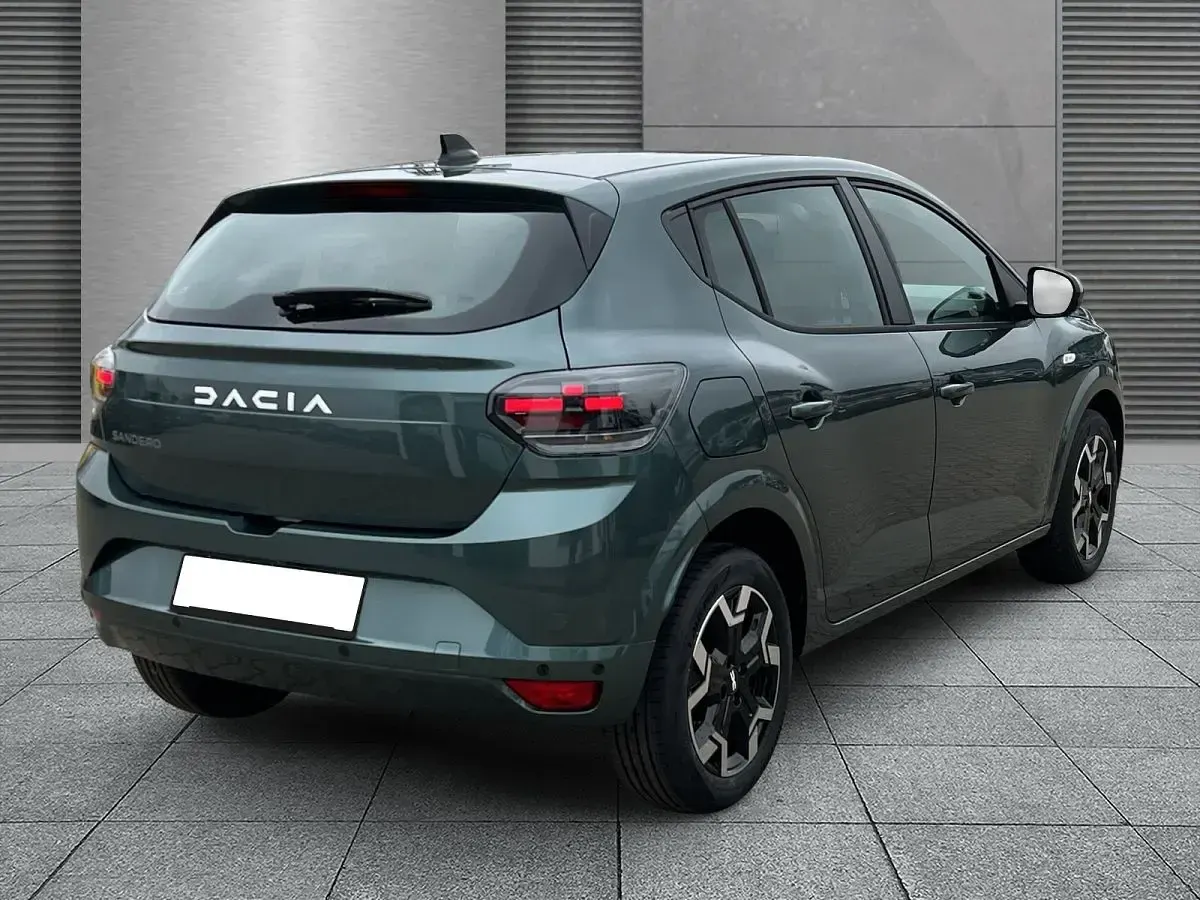 Neu Dacia Sandero Journey 101 PS (74 kW) 2026 Grün (zedergrün) Kleinwagen