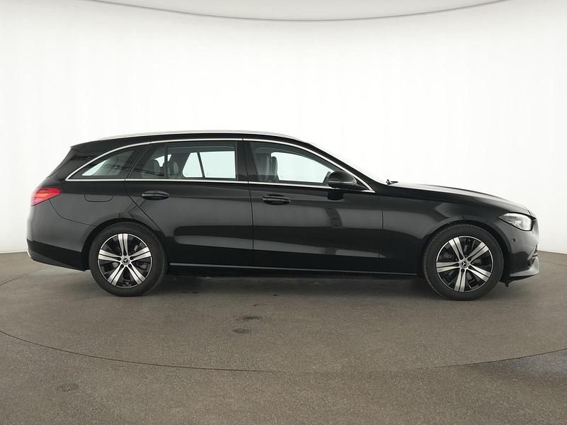 Gebraucht Mercedes C200 Avantgarde 163 PS (119 kW) 2024 Schwarz Limousine