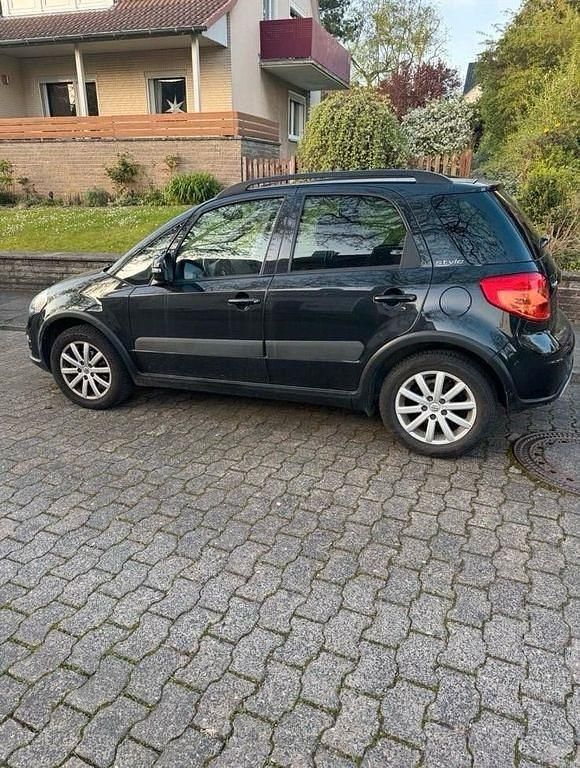 Gebraucht Suzuki SX4 Style 120 PS (88 kW) 2011 Schwarz Limousine