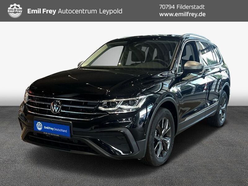 Deep black perleffekt Gebraucht 2023 VW Tiguan Allspace Life SUV | 44.890 € - Bild 1/4
