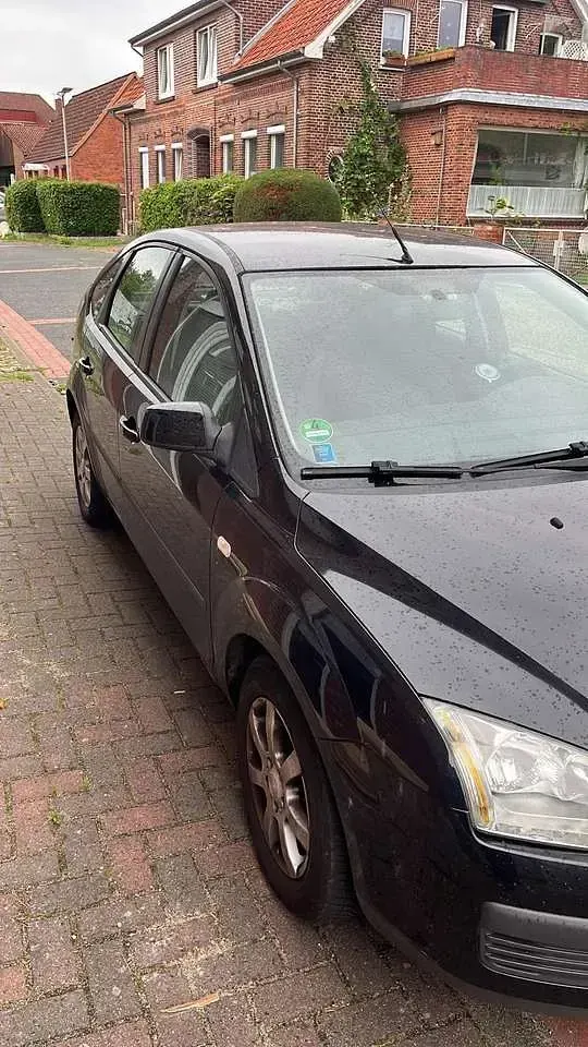 Gebraucht Ford Focus Ambiente 101 PS (74 kW) 2005 Limousine