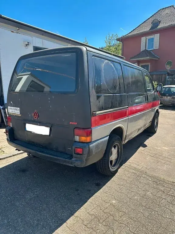 Usado VW Transporter 88 HP (64 kW) 2000 Preto Van
