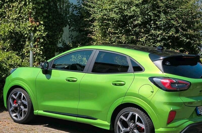 Grün Gebraucht 2023 Ford Puma ST Kleinwagen | 25.000 € (Fairer Preis) - Bild 1/4