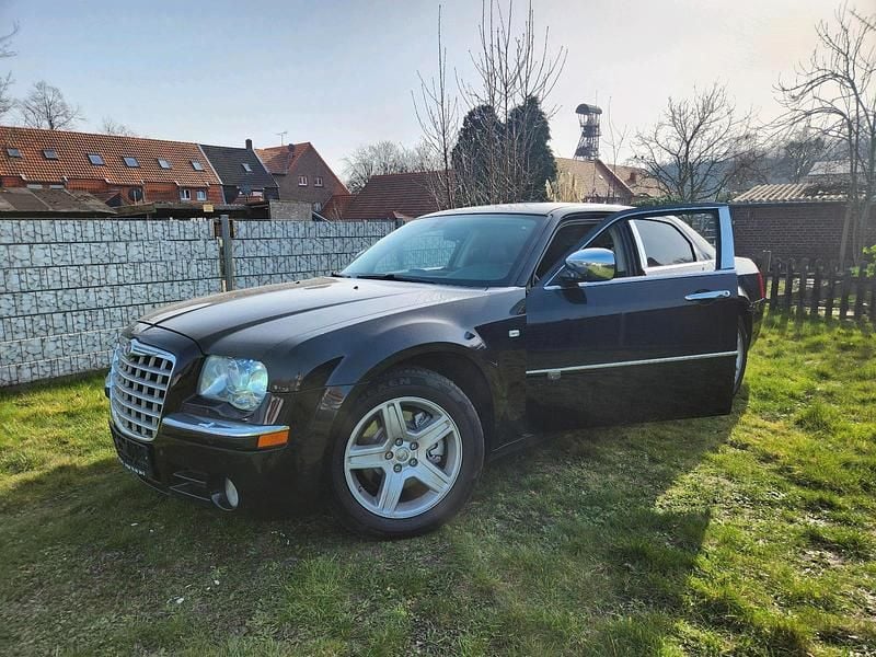 Gebraucht Chrysler 300C 250 PS (183 kW) 2009 Schwarz Limousine