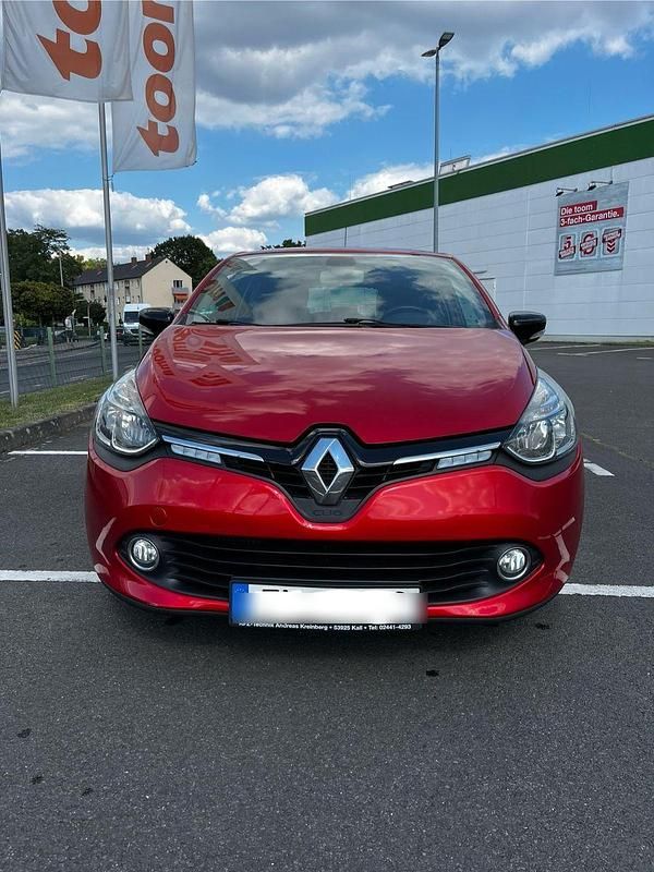 Rot Gebraucht 2014 Renault Clio IV Intens Kleinwagen | 7.200 € (Fairer Preis) - Bild 1/4