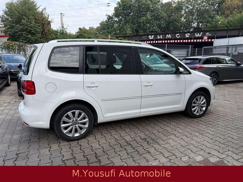 Gebraucht VW Touran Highline 150 PS (110 kW) 2012 Weiß Van / Kleinbus