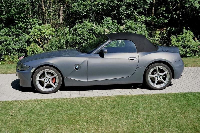Grau Gebraucht 2007 BMW Z4 Cabrio | 6.666 € (Fairer Preis) - Bild 1/4