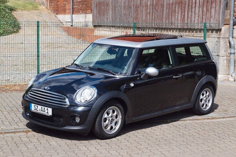 Schwarz Gebraucht 2012 Mini Cooper D Clubman Kombi | 5.900 € (Fairer Preis) - Bild 1/4