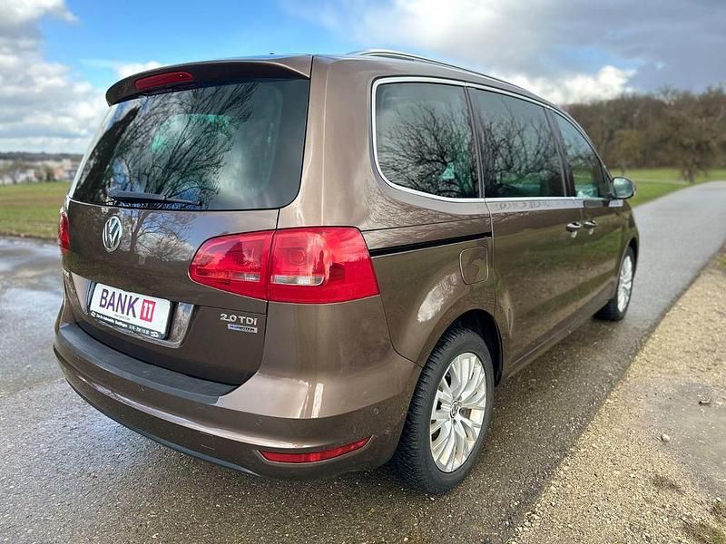 Gebraucht VW Sharan Highline 170 PS (125 kW) 2011 Braun Van / Kleinbus
