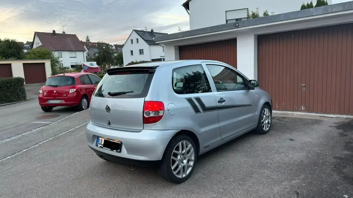 Gebraucht VW Fox 75 PS (55 kW) 2007 Silber Kleinwagen