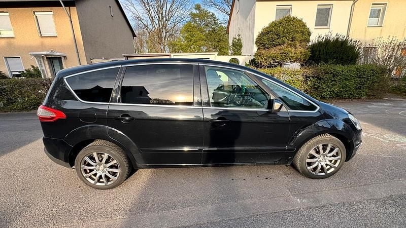 Second-hand Ford S-MAX Titanium 163 CP (119 kW) 2013 Negru Monovolum