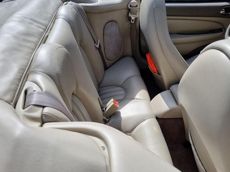 Gebraucht Jaguar XK8 284 PS (208 kW) 1999 Silber Cabrio