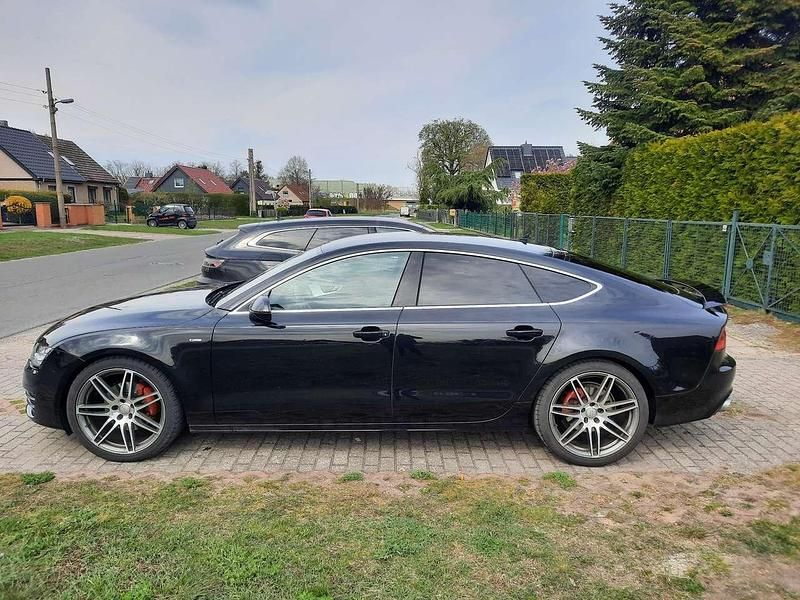 Gebraucht Audi A7 S-Line 204 PS (150 kW) 2012 Schwarz Kleinwagen