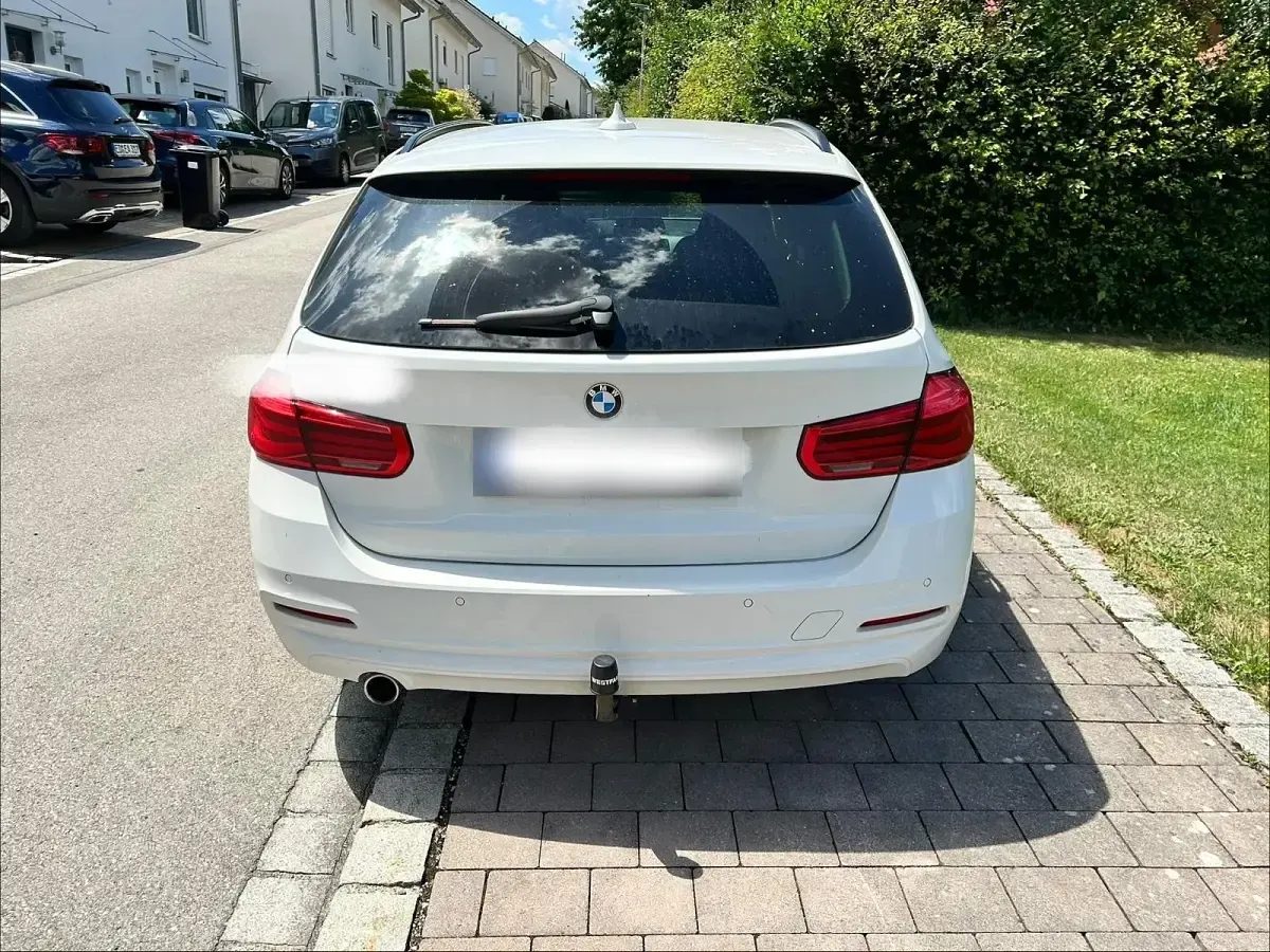Gebraucht BMW 316 116 PS (85 kW) 2018 Weiß Kombi