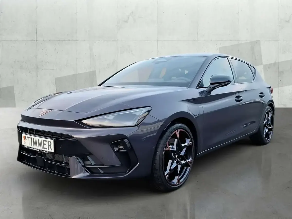 Neu Cupra Leon VZ 272 PS (200 kW) 2026 Violett Limousine