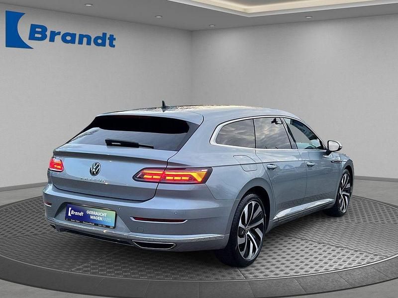 Gebraucht VW Arteon Elegance 280 PS (205 kW) 2021 Pyritsilber metallic (metallic) Kombi