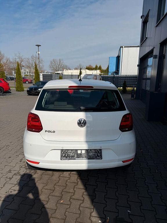 Gebraucht VW Polo Comfortline 75 PS (55 kW) 2017 Weiß Kleinwagen