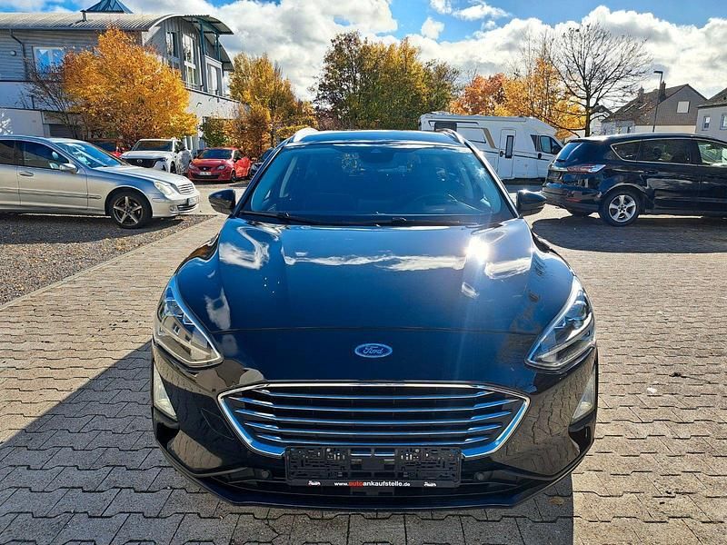 Gebraucht Ford Focus Titanium 150 PS (110 kW) 2019 Schwarz Kombi