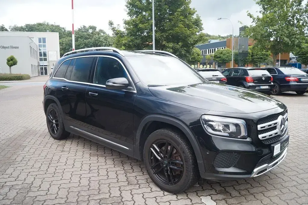 Gebraucht Mercedes GLB200 150 PS (110 kW) 2022 Schwarz SUV