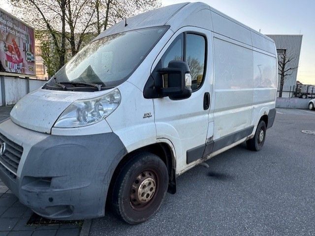 Weiß Gebraucht 2011 Fiat Ducato Van | 1.795 € (Fairer Preis) - Bild 1/4